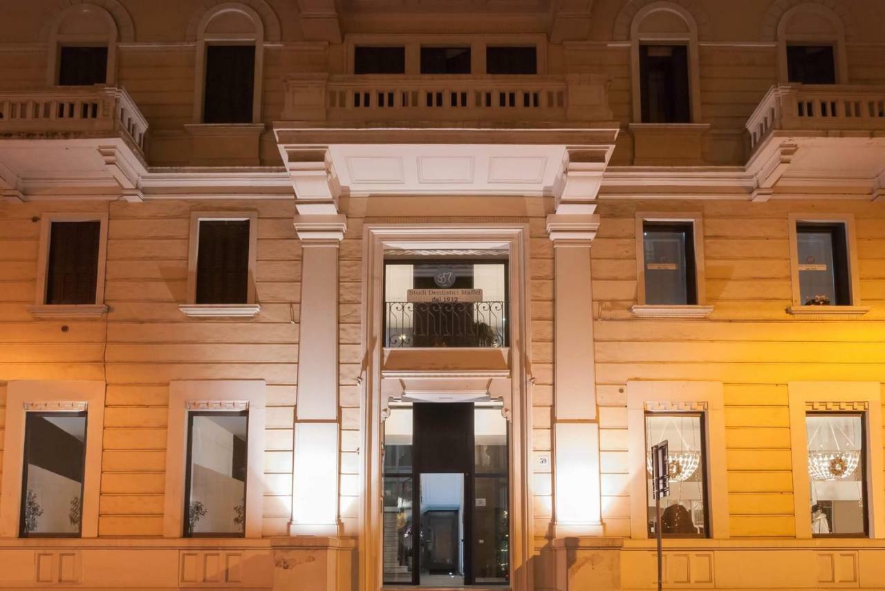 Via Bozzi Luxury Home Bari Bagian luar foto
